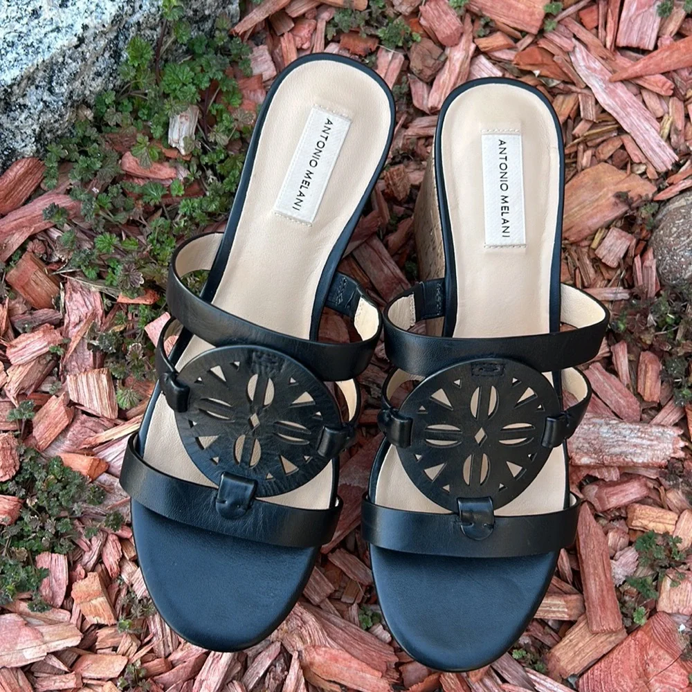 Antonio Melani Women’s size 10 Quinlynn Leather Platform Black Wedge Sandals